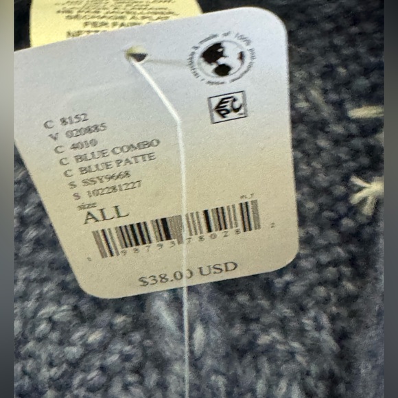 Free People Daisy Blue Knitted bucket Hat - Picture 14 of 14